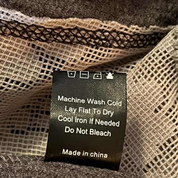 POL-Women’s LS NWT Charcoal and Light Gray Lace Top Size S - Picture 10 of 10